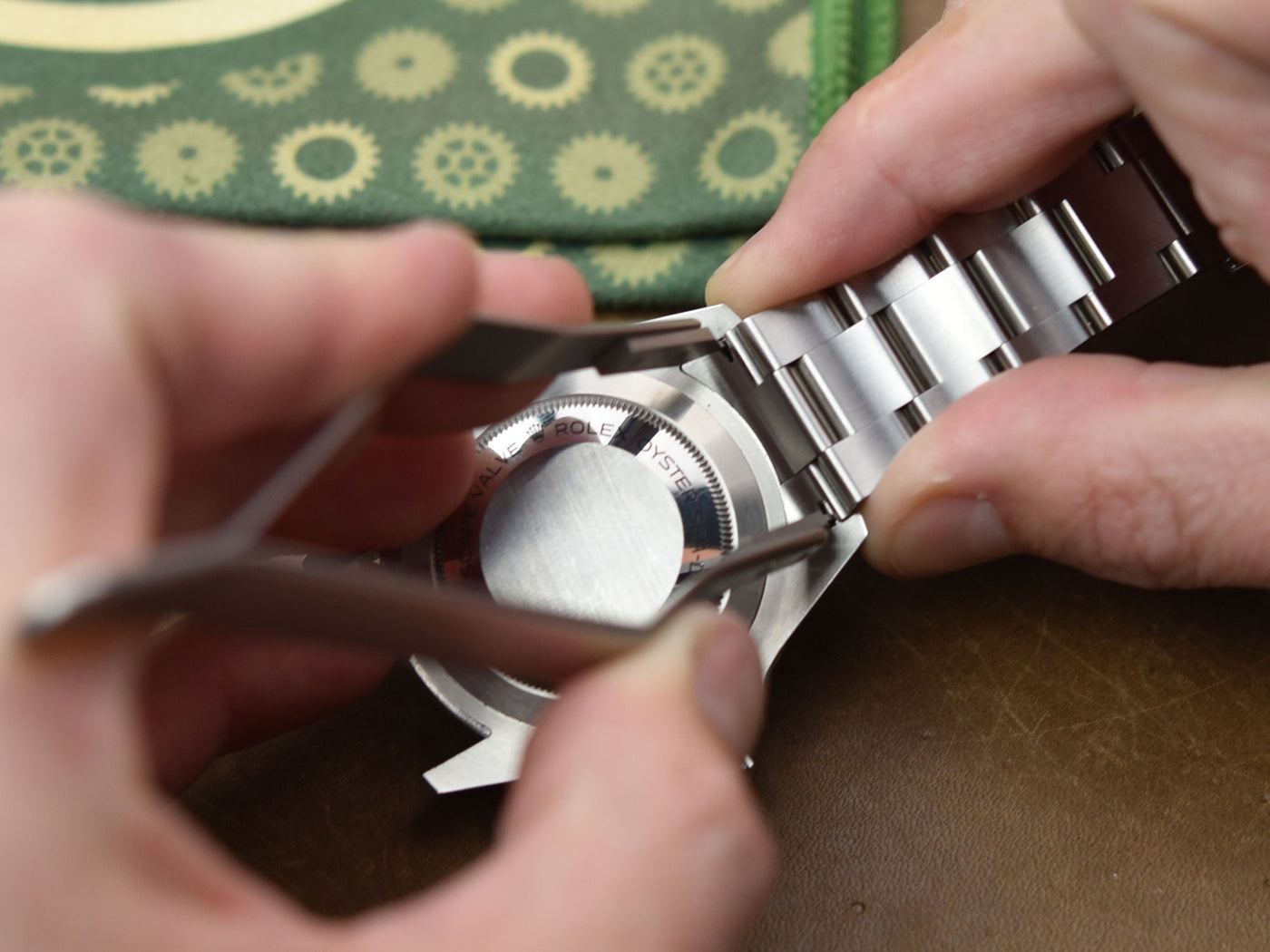 Pieds à coulisse Everest et tournevis d'horloger pour bracelet Jubilé et Tudor