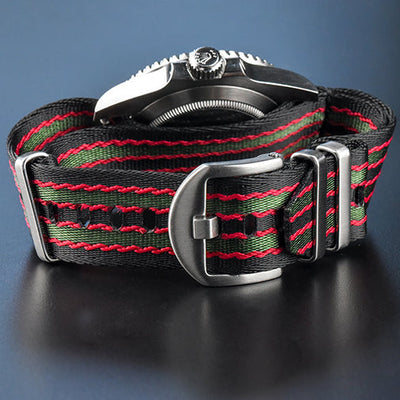 Bracelet Vintage Bond en nylon noir Everest